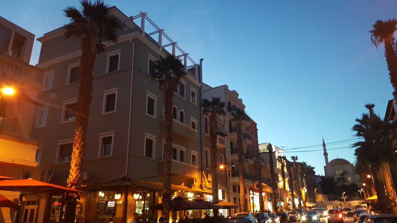 都拉斯圆形剧场精品酒店 Durrës 外观 照片